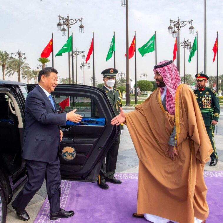 President Xi Jinping with Saudi Crown Prince Mohammed bin Salman